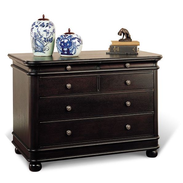 Eva Chest