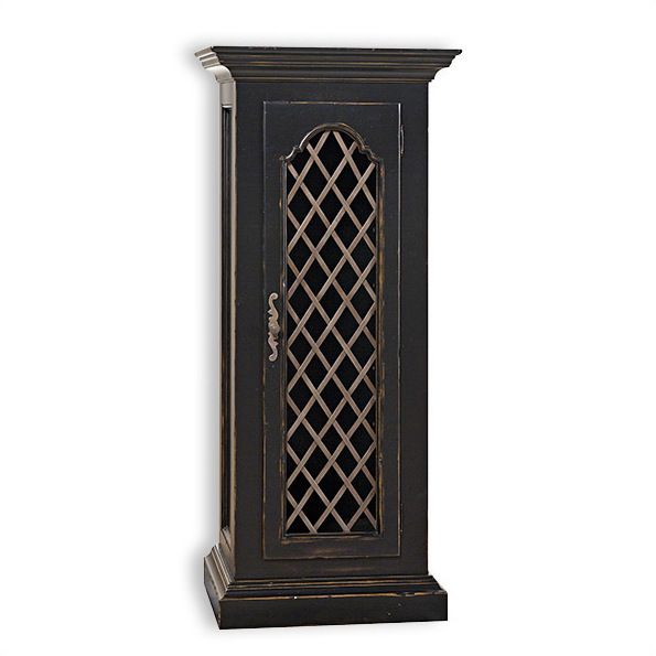 Naomi Cabinet
