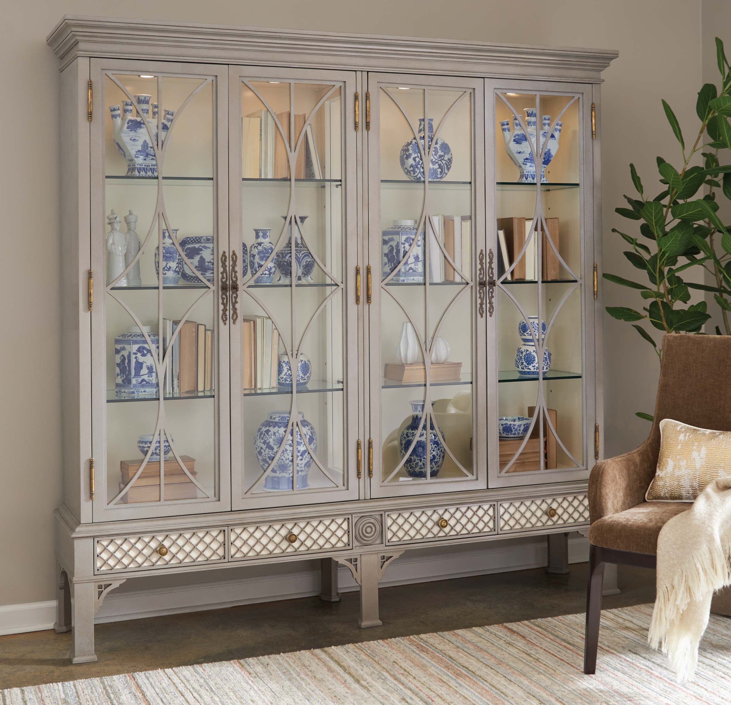 Luz Cabinet