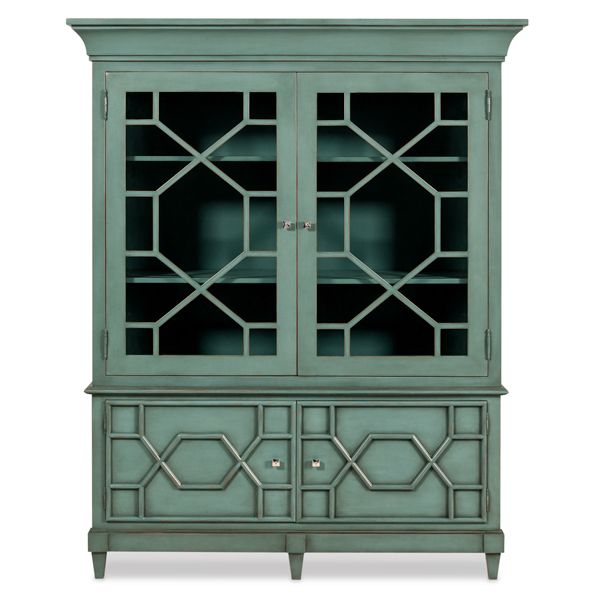 Calla Cabinet